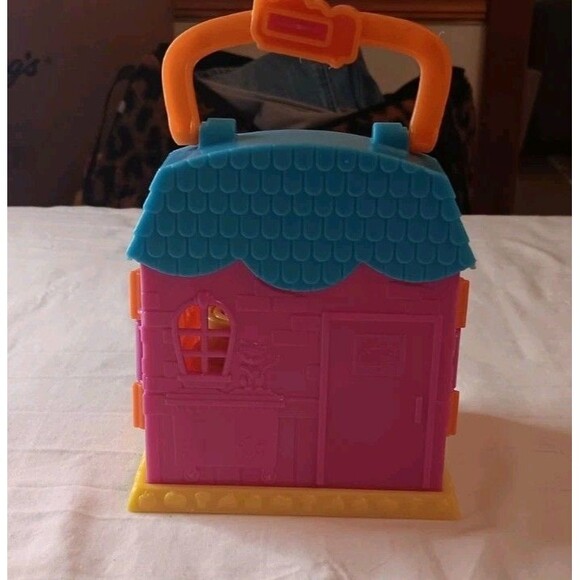 Colorful Polly Pocket Pizza Parlor From Mattel - Picture 5 of 6